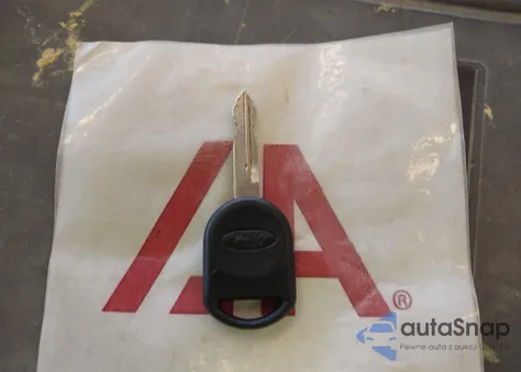 2004 Ford Crown Victoria Lx z USA, uszkodzony, nr VIN 2FAFP74W44X145987